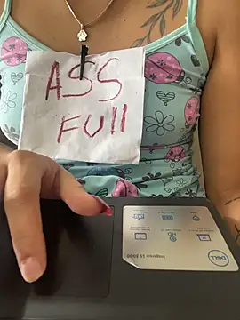 Brunette Dirty Messy online show from 04/19/26, 05:45