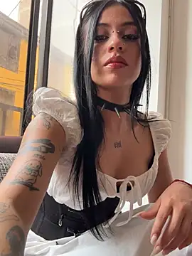 Kattze  online show from 04/11/26, 09:52