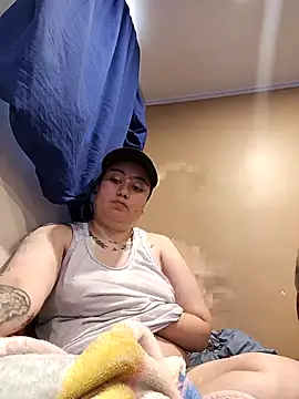 celeste beacker online show from 04/11/26, 09:19