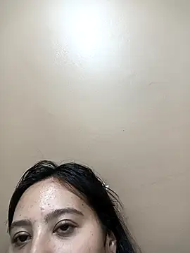 celeste beacker online show from 04/19/26, 02:44