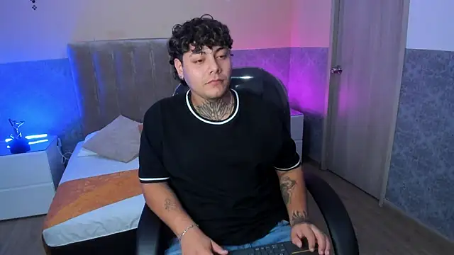 DAMON SALVATTORE online show from 04/23/26, 04:24