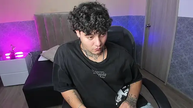 DAMON SALVATTORE online show from 04/24/26, 03:31