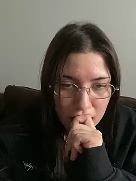 cherryxxox online show from 04/18/26, 07:07