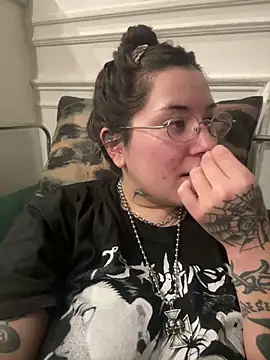 cherryxxox online show from 04/21/26, 12:34