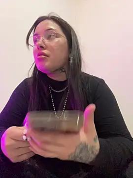 cherryxxox online show from 04/29/26, 01:32