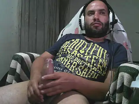 axelcolix online show from 04/08/26, 01:49