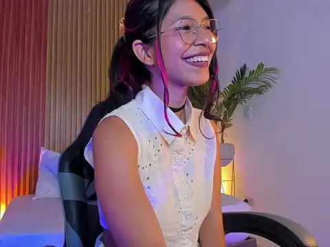 rosalita4  online show from 04/16/26, 09:39