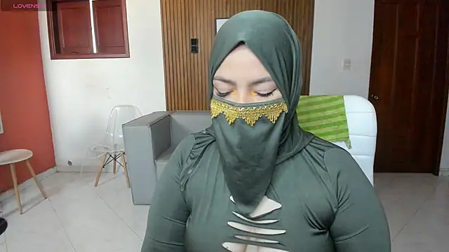 nayla sahar online show from 04/23/26, 07:49