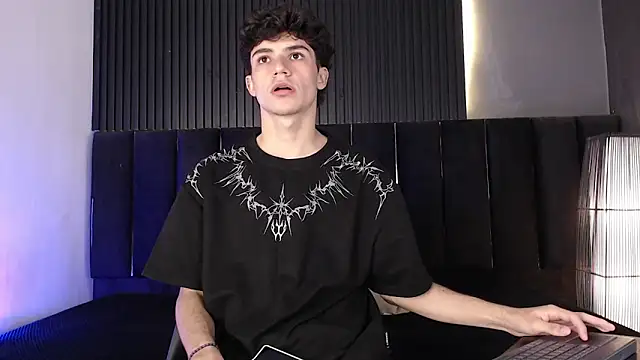 Logan Steel online show from 04/17/26, 04:37