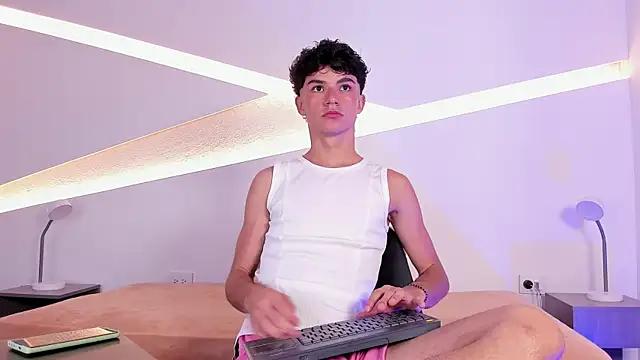 Logan Steel online show from 04/20/26, 04:37