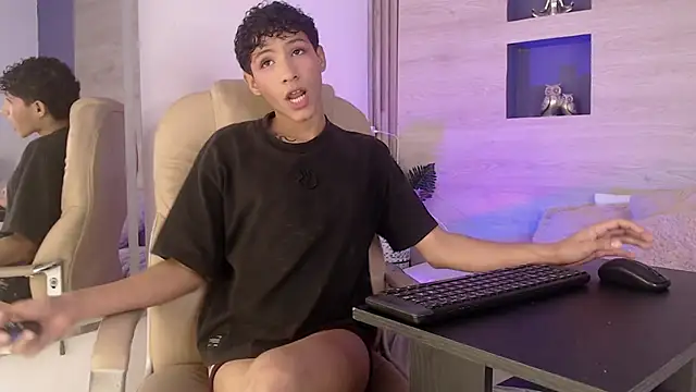 Velvet An online show from 04/22/26, 04:15