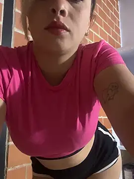 jade06  online show from 04/20/26, 10:11