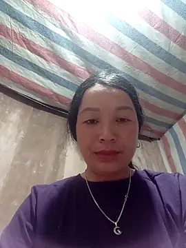 Snapshot of vanlucky2 chatting on 04/24/26, 10:56 vanlucky2 online show from 04/24/26, 10:56