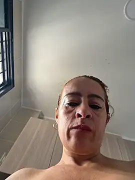 Snapshot of Natigoonzalez chatting on 05/23/26, 01:48 Natigoonzalez online show from 05/23/26, 01:48