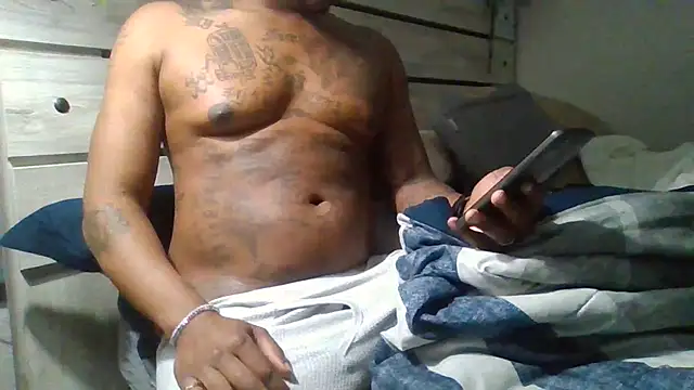 Snapshot of zdaddymm chatting on 04/29/26, 06:14 zdaddymm online show from 04/29/26, 06:14