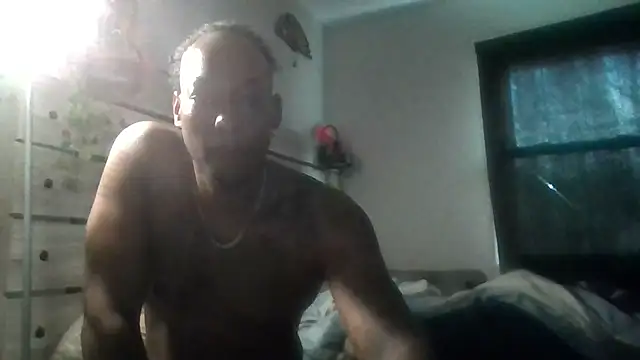 Snapshot of zdaddymm chatting on 07/16/26, 05:41 zdaddymm online show from 07/16/26, 05:41