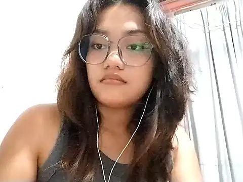 OliviaCarchi online show from 04/16/26, 10:16