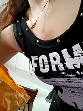 Ninilove 2k online show from 04/21/26, 01:42