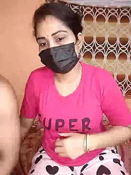 Snapshot of hornycouple096 chatting on 07/15/26, 01:05 hornycouple096 online show from 07/15/26, 01:05