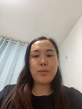 Snapshot of beibei-10 chatting on 05/17/26, 03:19 beibei-10 online show from 05/17/26, 03:19