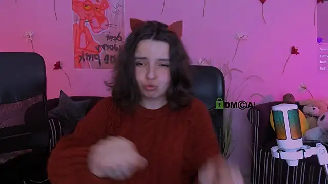 Snapshot of mia_mooon_ chatting on 04/12/26, 02:55 mia mooon online show from 04/12/26, 02:55
