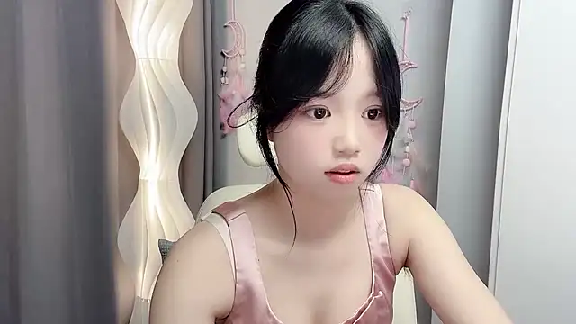 Xiaoqing00 online show from 06/05/26, 06:52
