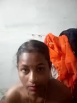 amishaah92 online show from 04/22/26, 09:16