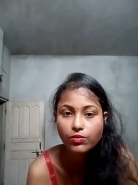 Snapshot of amishaah92 chatting on 04/25/26, 12:41 amishaah92 online show from 04/25/26, 12:41