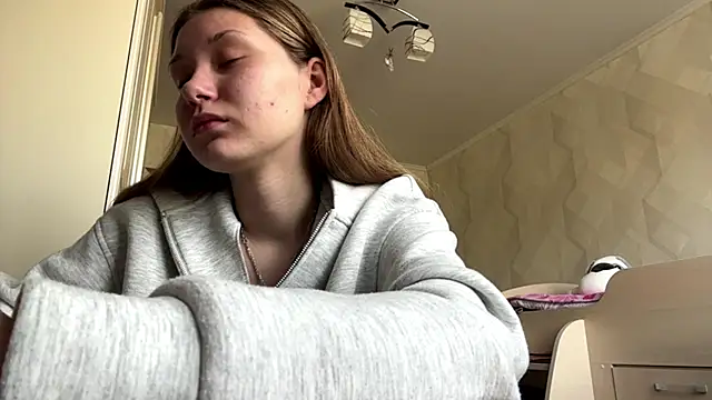 UncaringArtery online show from 04/14/26, 06:08