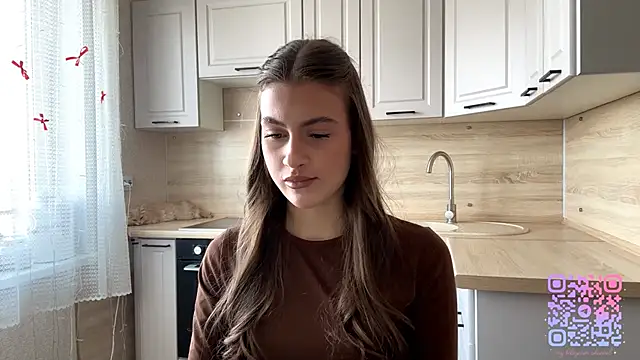 LiseVener online show from 04/18/26, 05:11