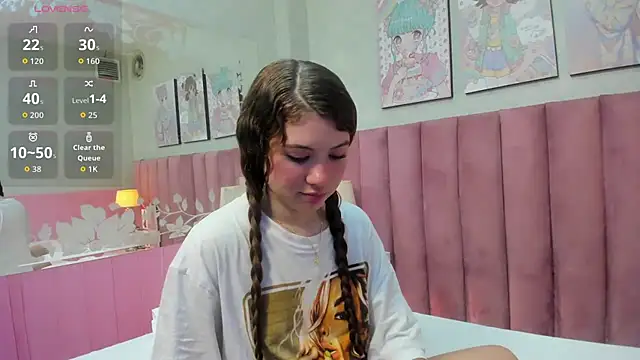 Hellencute18  online show from 06/24/26, 10:58