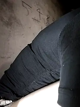 giahan1 online show from 04/16/26, 01:12