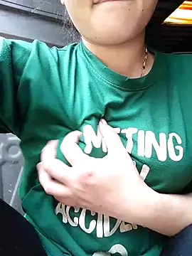 giahan1 online show from 04/23/26, 03:19