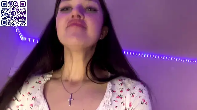 SophieLaine online show from 05/08/26, 06:24