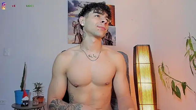 Snapshot of Alex_zt7 chatting on 06/28/26, 04:13 Alex zt7 online show from 06/28/26, 04:13