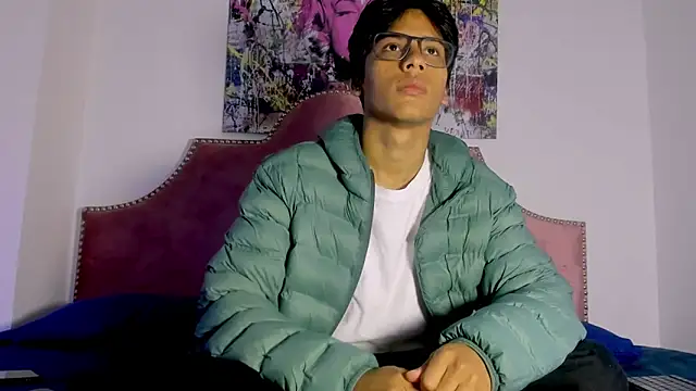 LiamKron online show from 04/17/26, 11:24