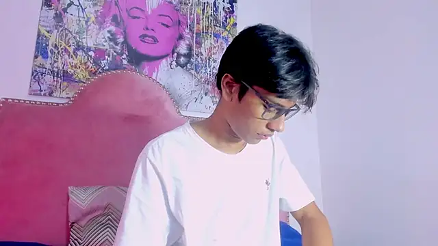 LiamKron online show from 04/18/26, 11:25