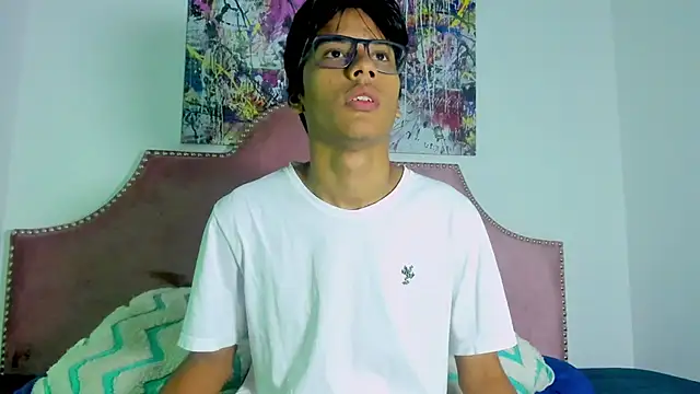 LiamKron online show from 04/23/26, 11:20