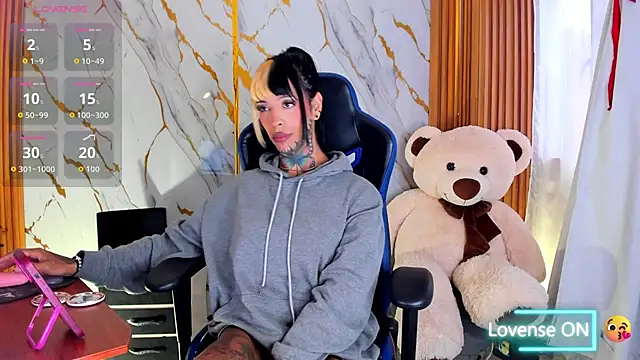 Dafne kee online show from 04/11/26, 12:53