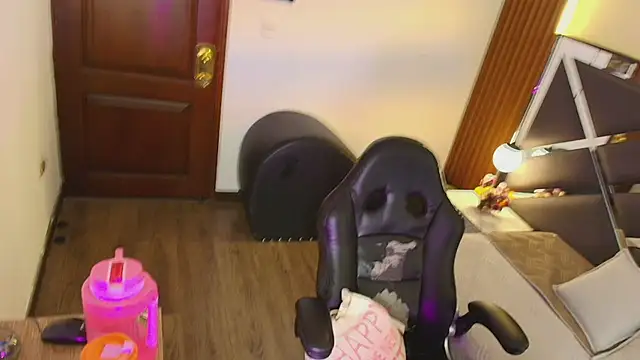 Kittie Vixen online show from 04/23/26, 07:27