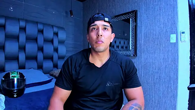 alangreek1 online show from 04/24/26, 12:24