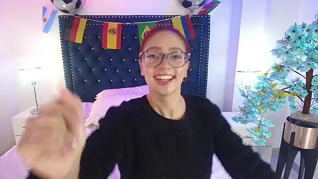 Amelie adams online show from 07/20/26, 11:12