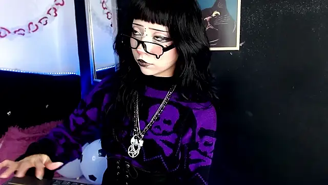 KiomyVamp online show from 06/04/26, 04:13