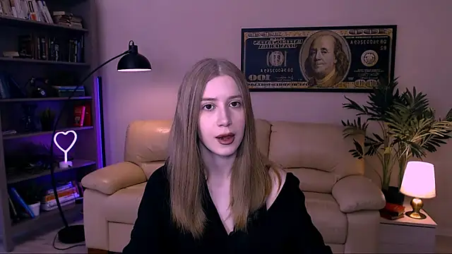 Snapshot of cheeky_chick chatting on 05/16/26, 01:43 cheeky chick online show from 05/16/26, 01:43