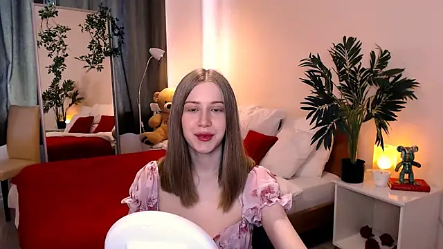 Snapshot of cheeky_chick chatting on 05/31/26, 01:29 cheeky chick online show from 05/31/26, 01:29