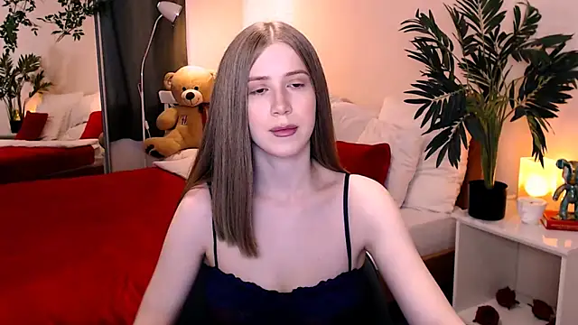 Snapshot of cheeky_chick chatting on 06/05/26, 02:01 cheeky chick online show from 06/05/26, 02:01