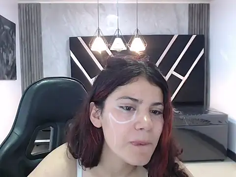 Scarlett jhonson ch online show from 04/12/26, 03:17