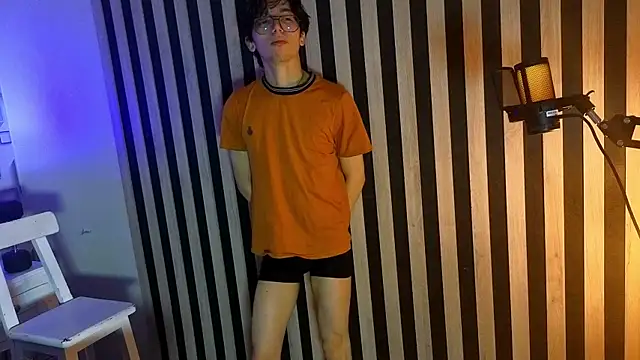 Twink Sebas7 online show from 04/16/26, 12:28