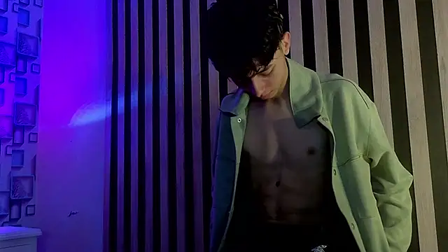 Twink Sebas7 online show from 06/06/26, 12:21