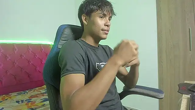 skinny sam online show from 04/18/26, 02:48